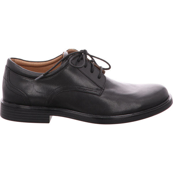 Clarks schwarz